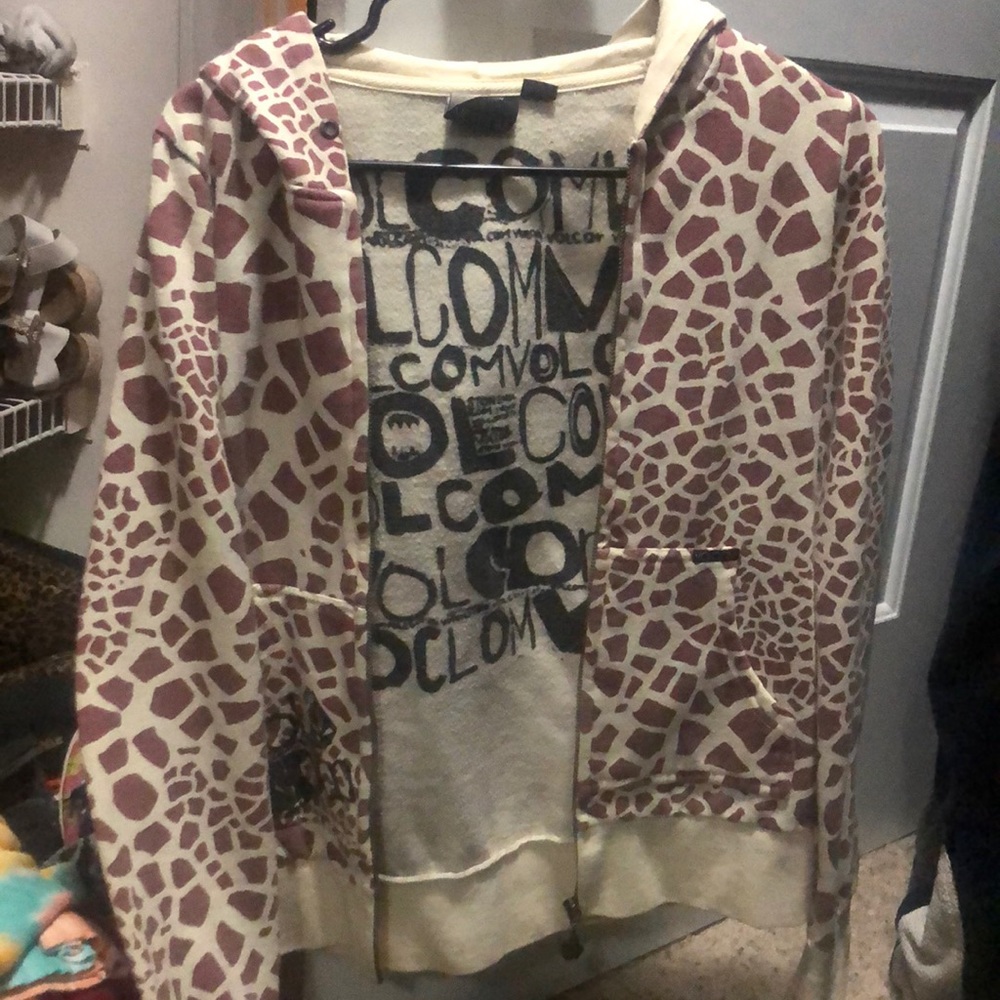 Small women’s Volcom hoodie